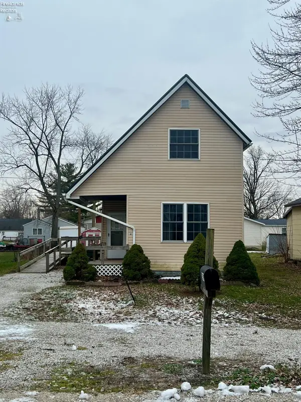 239 4th Avenue, Tiffin, OH 44883