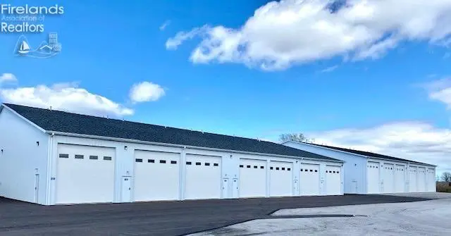 708 SE Catawba #3, Port Clinton, OH 43452 - Image #2