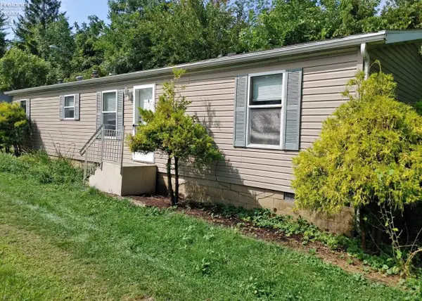 7319 E Harbor Road, Marblehead, OH 43440