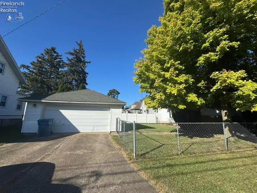 1329 Carr Street, Sandusky, OH 44870 - Image #2