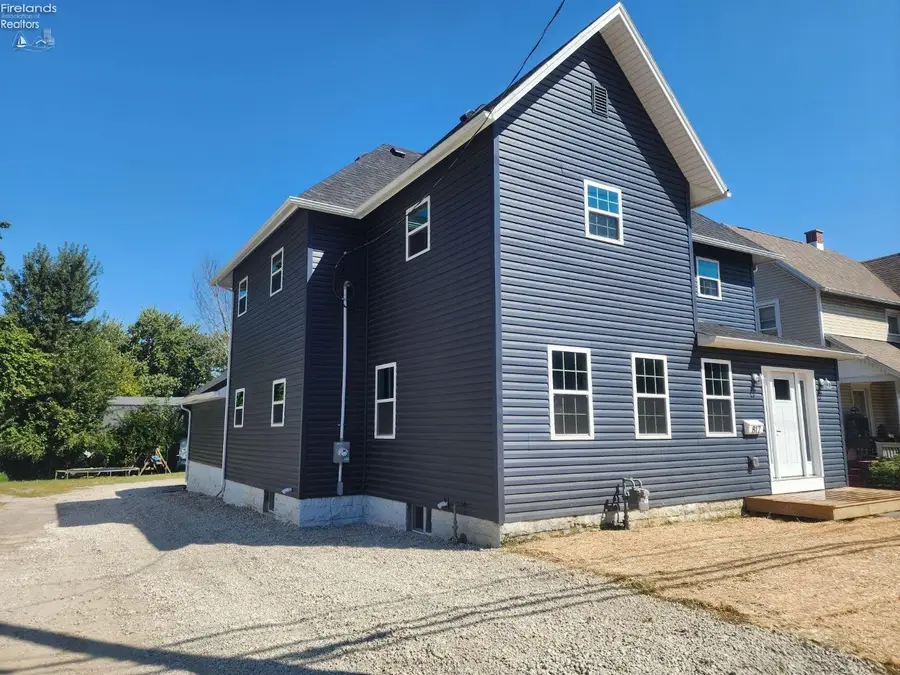 817 E Main, Bellevue, OH 44811 - Image #3