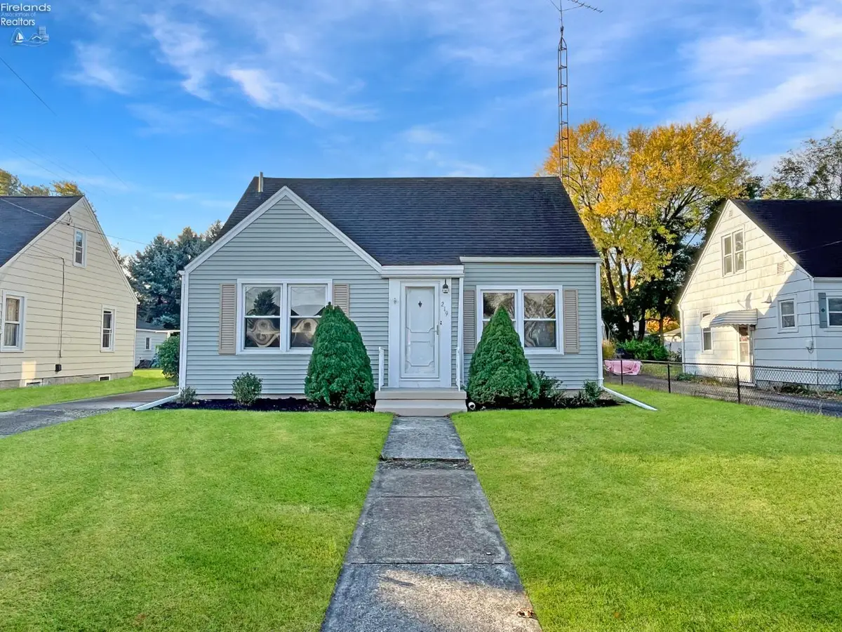 219 Huffman Street, Bellevue, OH 44811 - #1