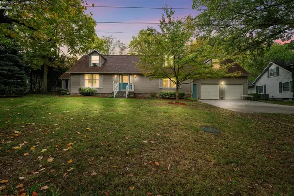 212 E Seventh Street, Lakeside, OH 43440