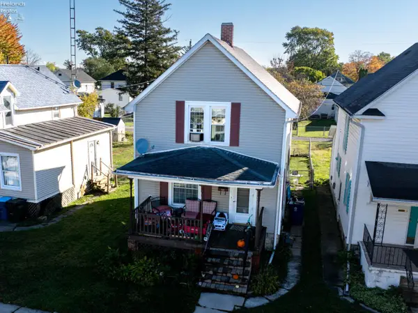 1227 White Avenue, Fremont, OH 43420