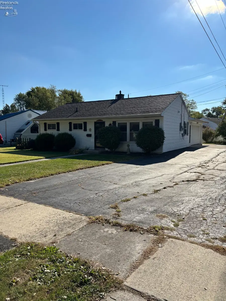 703 Glenwood Avenue, Fostoria, OH 44830 - Image #3