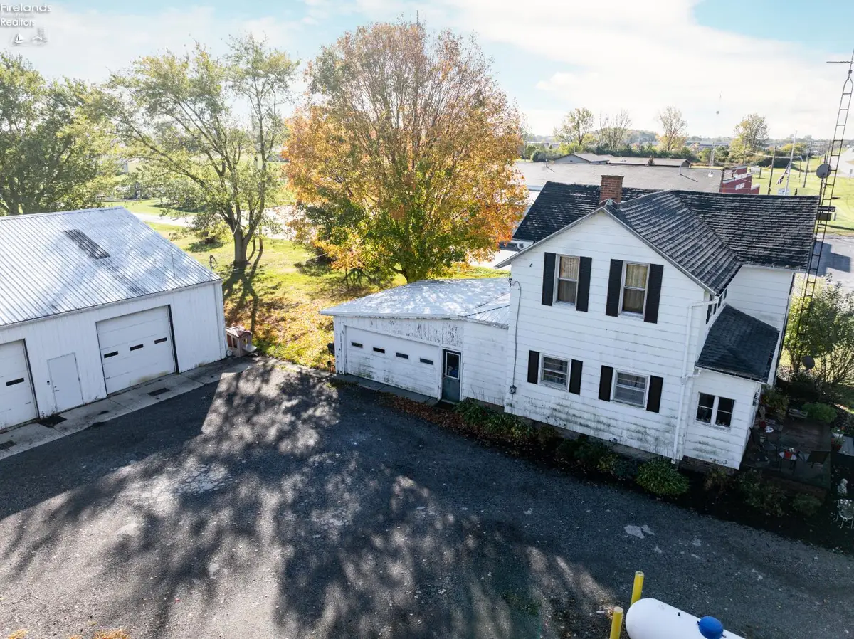 2219 Oak Harbor Road, Fremont, OH 43420 - Image #1