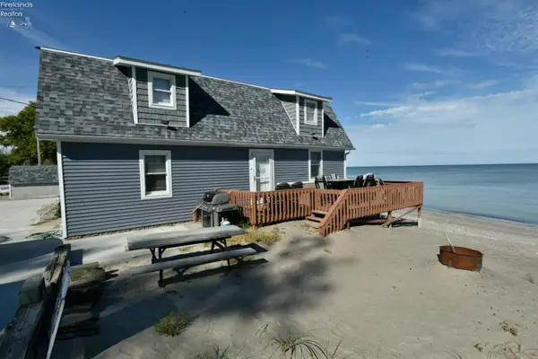 9881 W Locust Point Road, Oak Harbor, OH 43449