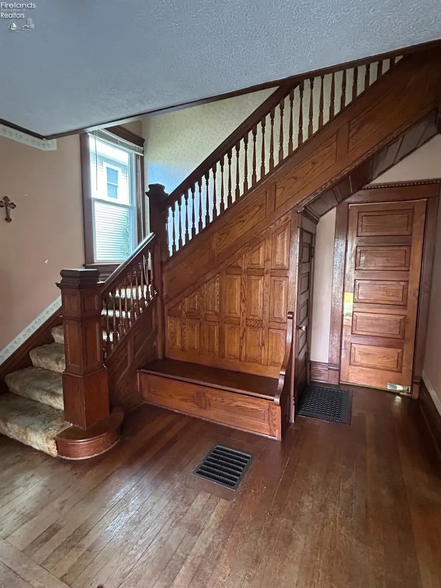 126 Greenwood Heights, Bellevue, OH 44811 - Image #2