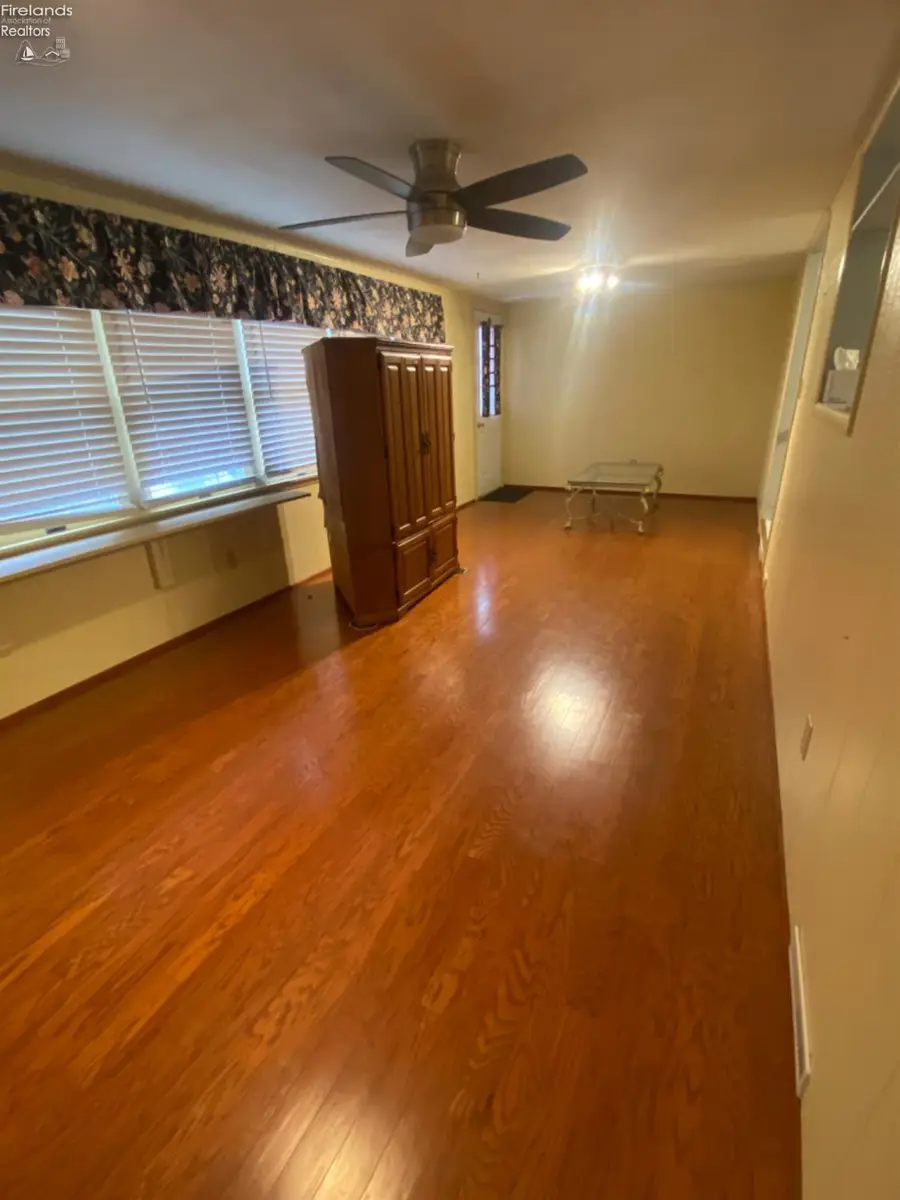 925 Woodland Boulevard, Fremont, OH 43420 - Image #3