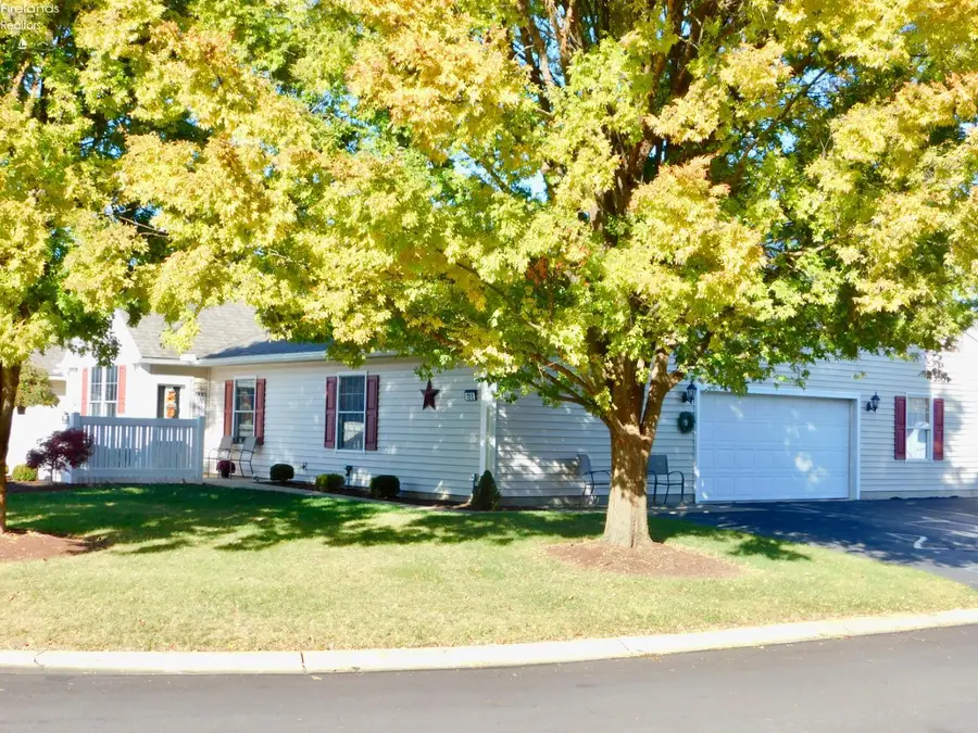 19 E Deer Track Trail, Norwalk, OH 44857 - Image #2