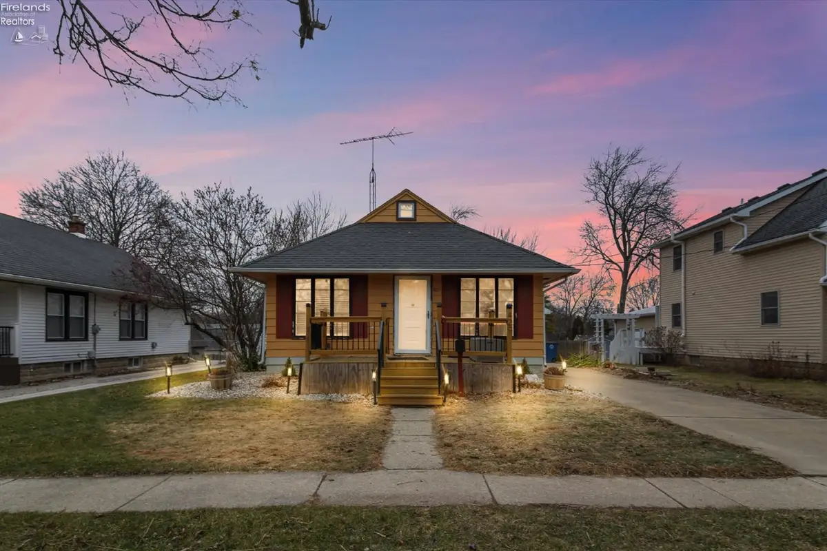 429 W 5th, Perrysburg, OH 43551 - #1