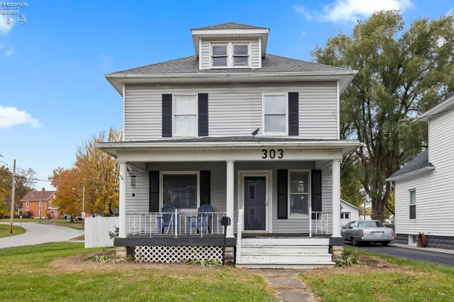 303 Moore Avenue, Bellevue, OH 44811 - Image #3