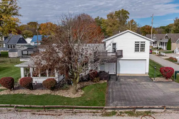 2128 S Bayview Drive, Marblehead, OH 43440