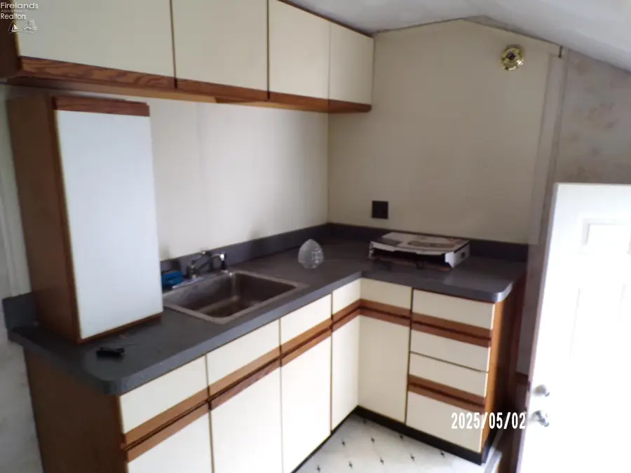 118 E Buckeye Street, Clyde, OH 43410 - Image #2