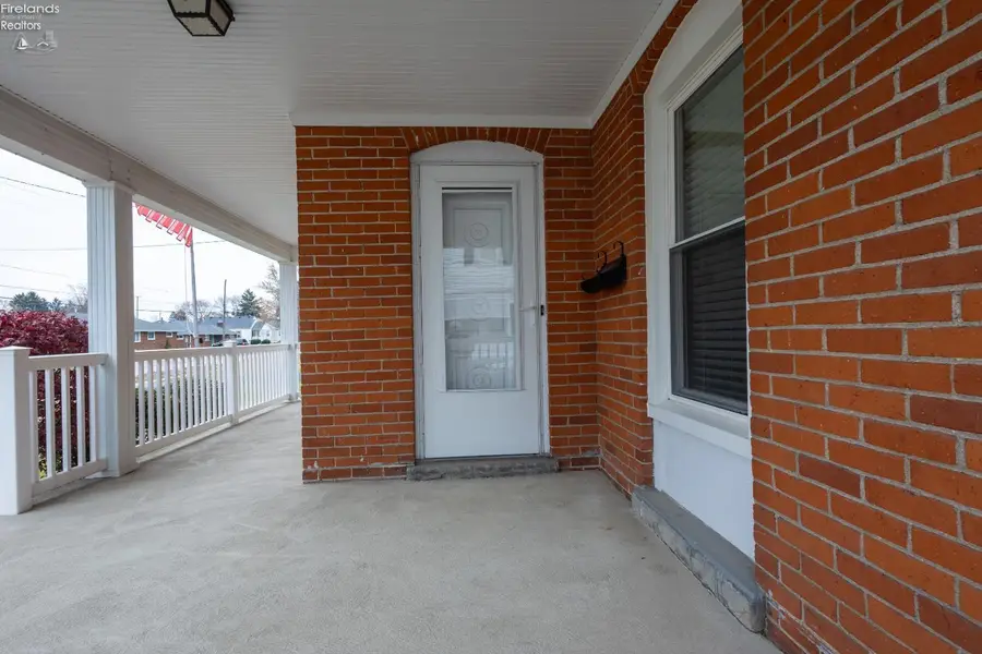 183 Sheffield Street, Bellevue, OH 44811 - Image #2