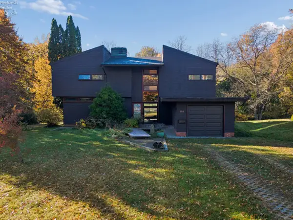 152 Shipherd, Oberlin, OH 44074