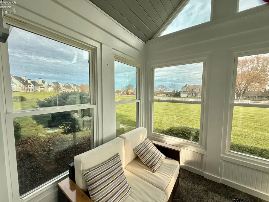 10921 N Bay Point Drive #504, Marblehead, OH 43440 - Image #2