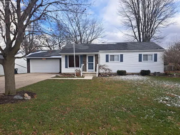 1813 Finley Drive, Fremont, OH 43420