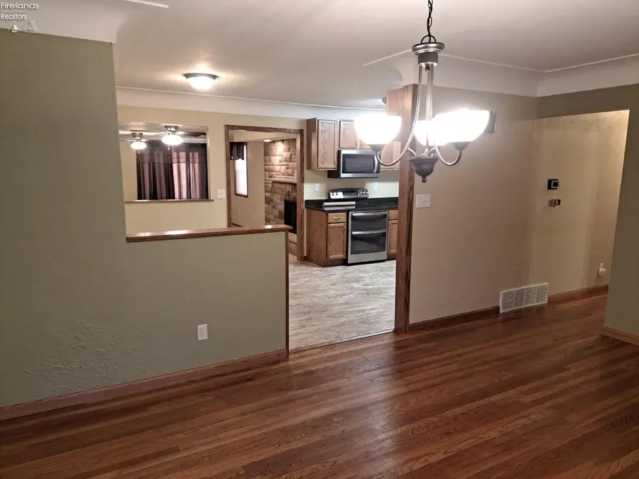 1813 Finley Drive, Fremont, OH 43420 - Image #3