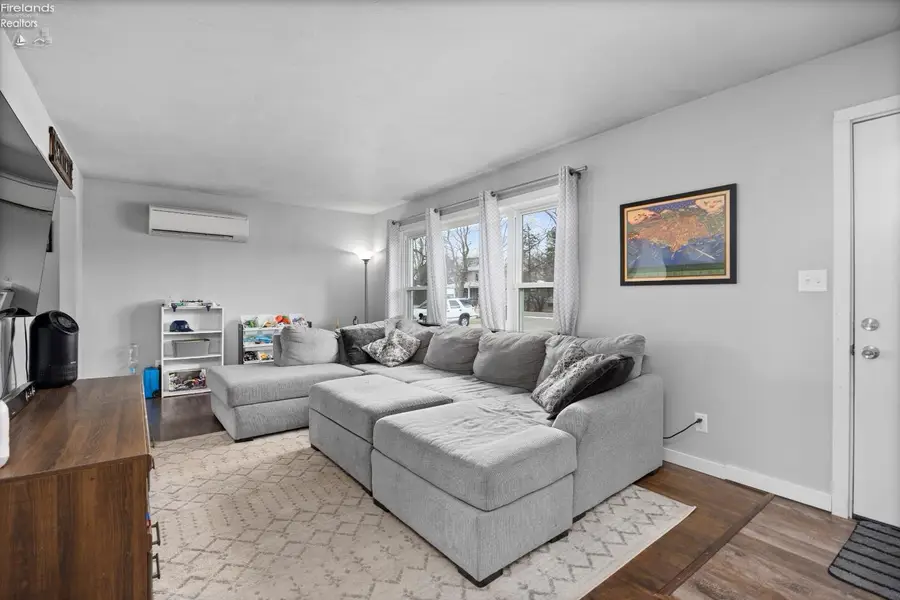 9807 Barrows Rd, Huron, OH 44839 - Image #2