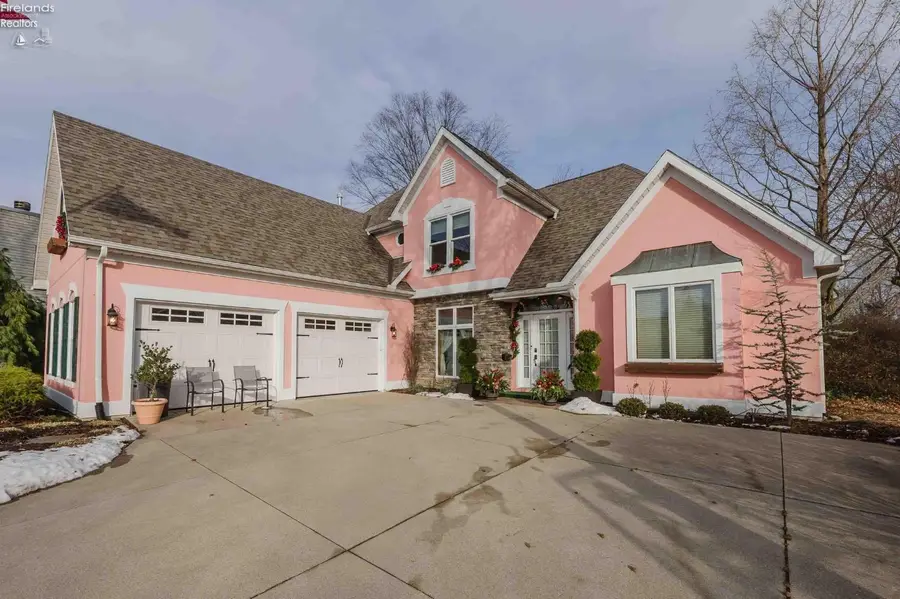 2107 Jeannette Court, Sandusky, OH 44870 - Image #2