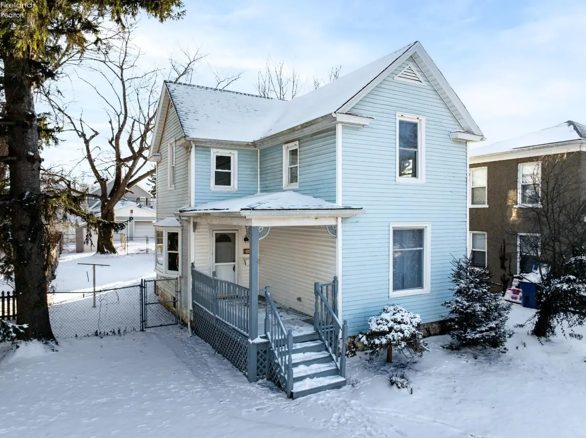 1009 Napoleon Street, Fremont, OH 43420 - Image #1