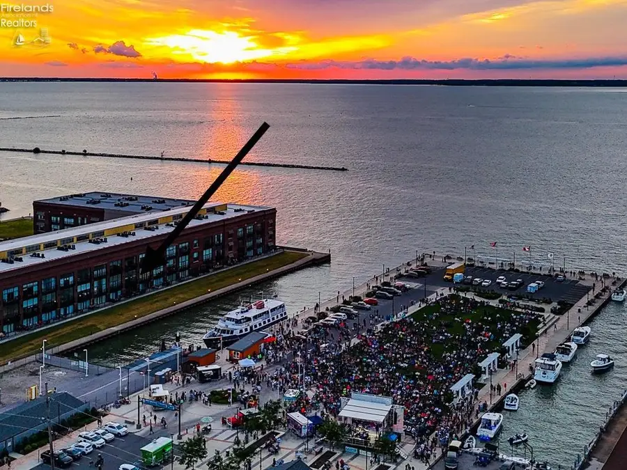 401 W Shoreline Drive #233, Sandusky, OH 44870 - Image #2