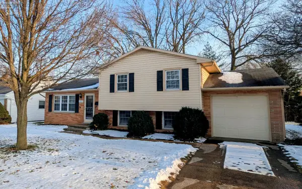 1202 Chalet Drive, Sandusky, OH 44870