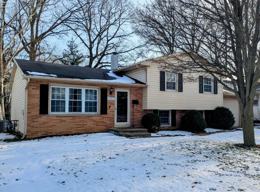 1202 Chalet Drive, Sandusky, OH 44870 - Image #2