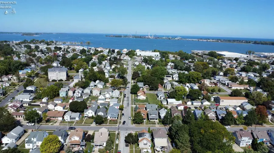 1003 5th Street, Sandusky, OH 44870 - #2