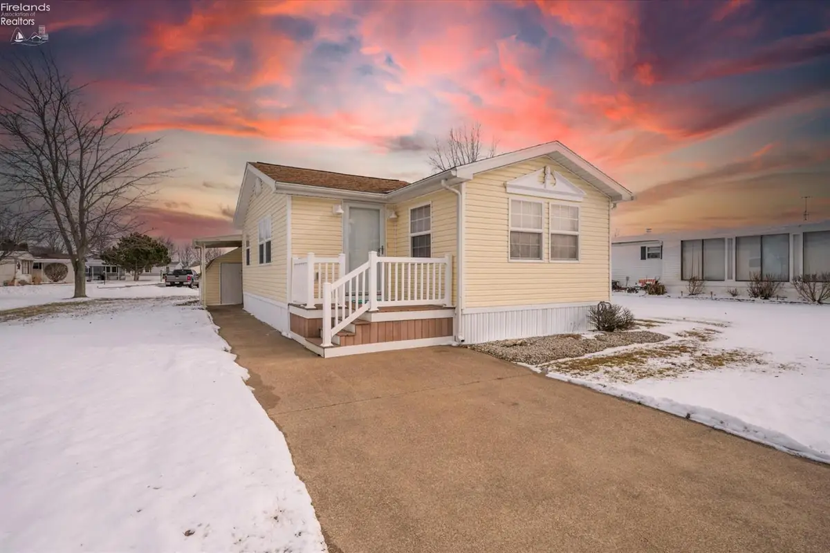 104 W Bass Circle, Marblehead, OH 43440 - Image #1