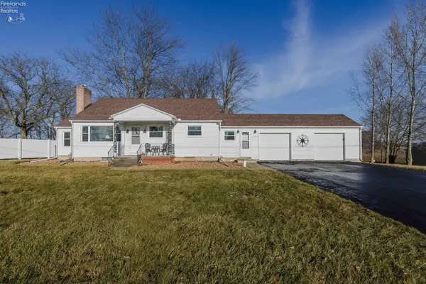12235 W State Route 105, Oak Harbor, OH 43449