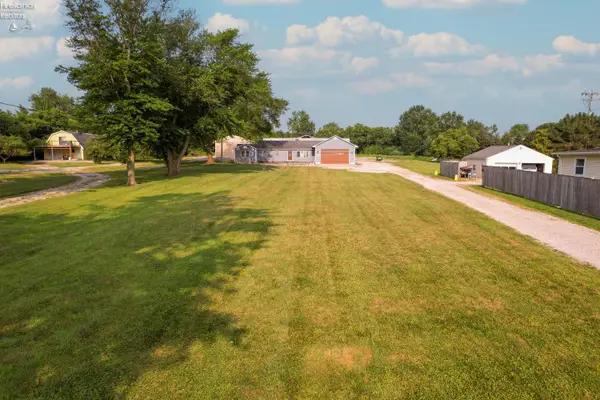 828 E Main Street, Marblehead, OH 43440