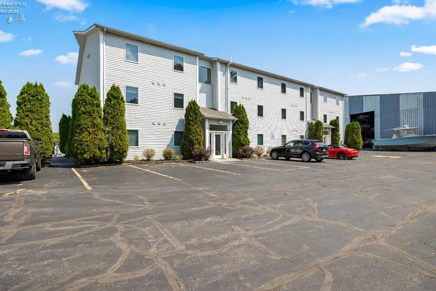 1526 NW Catawba Road, Port Clinton, OH 43452 - Image #2