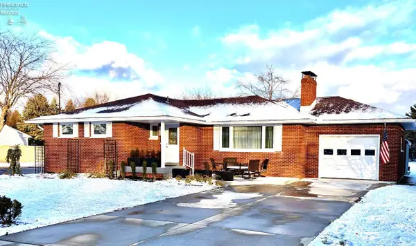 1114 Mudbrook Road, Huron, OH 44839