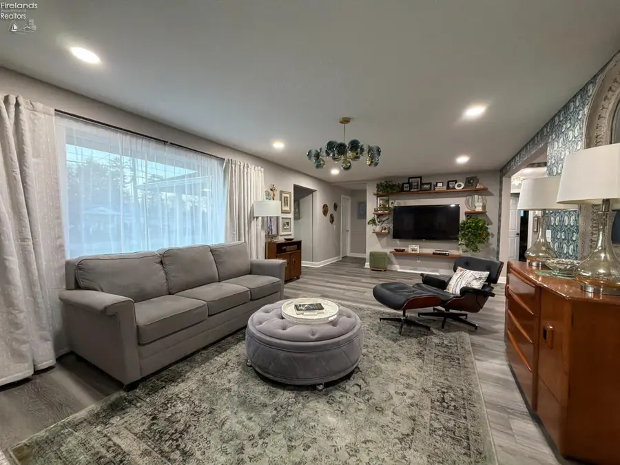 1114 Mudbrook Road, Huron, OH 44839 - Image #3