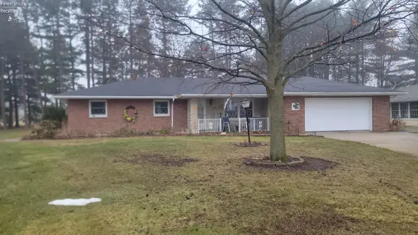 1533 Greenfield Court, Fremont, OH 43420