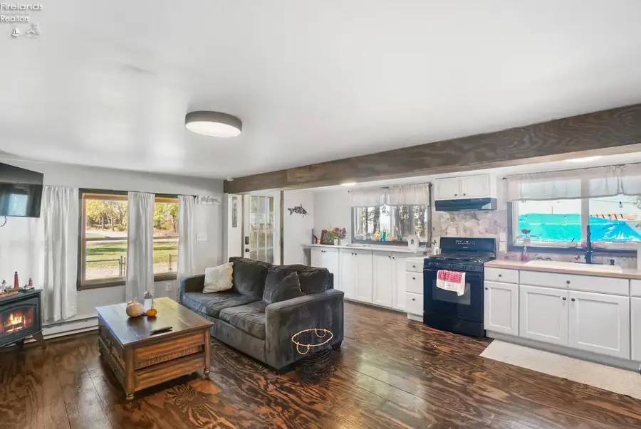 4422 Bayshore Road, Sandusky, OH 44870 - #3