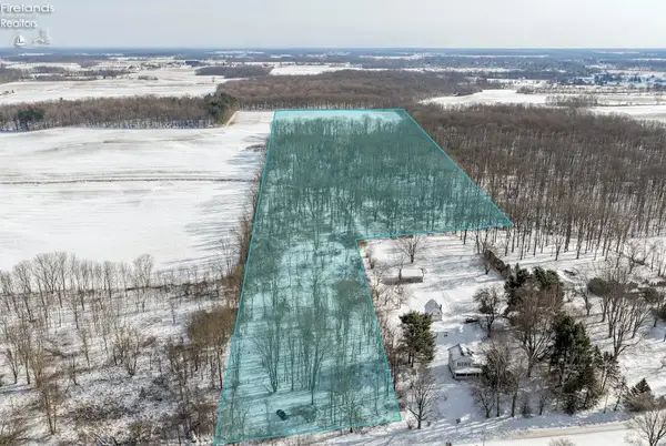 1520 Greenwich East Town Line Rd S, New London, OH 44851