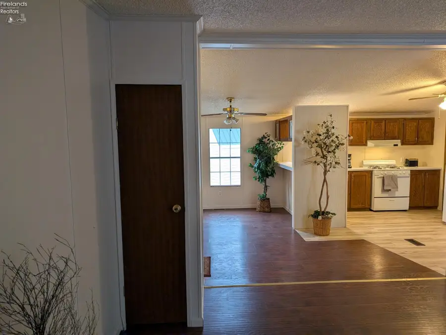 220 Maple Lane #115A, Green Springs, OH 44836 - Image #2