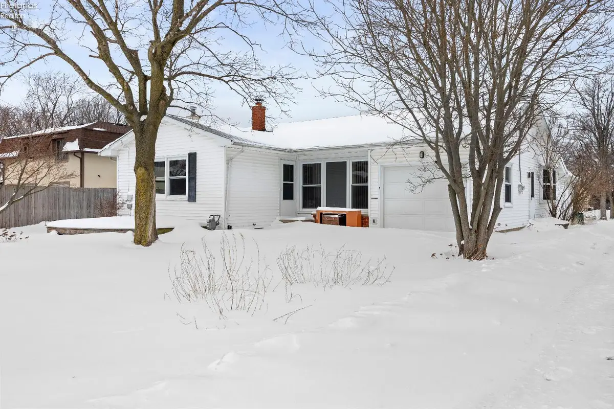 14015 W Lake Road, Vermilion, OH 44089 - #1