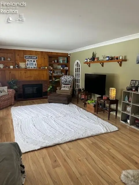 157 E Ottawa Street, Oak Harbor, OH 43449 - Image #2