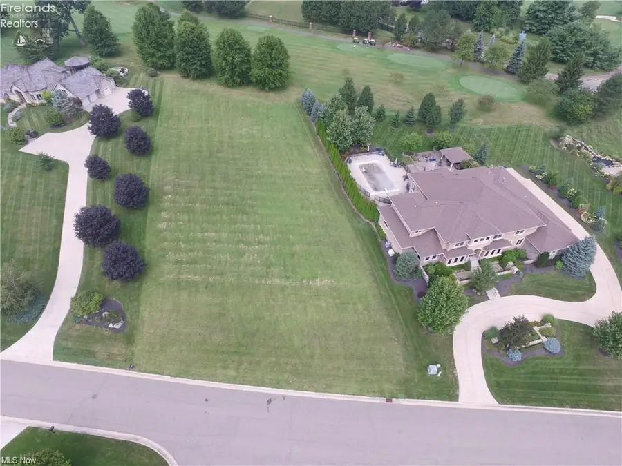 6882 NW Glengarry, Canton, OH 44718 - Image #2