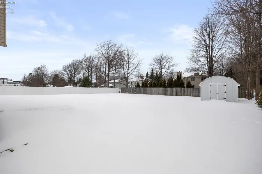 4128 Berkley Rd, Vermilion, OH 44089 - #2
