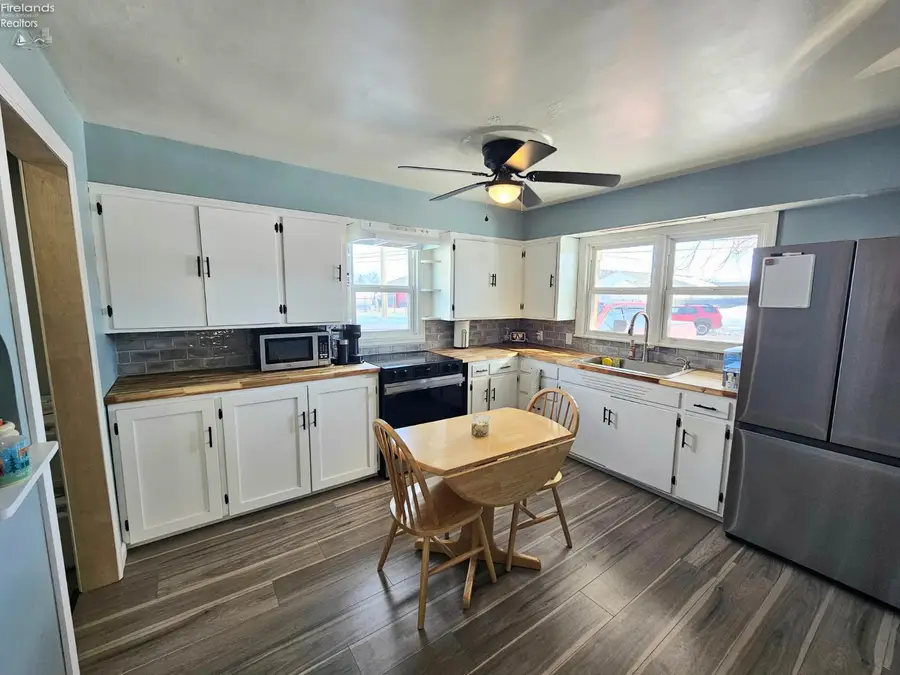 606 Fremont Road, Port Clinton, OH 43452 - Image #2