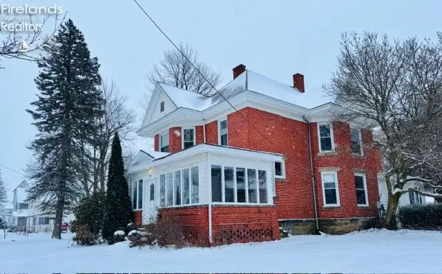 152 E Main Street, New London, OH 44851 - #2