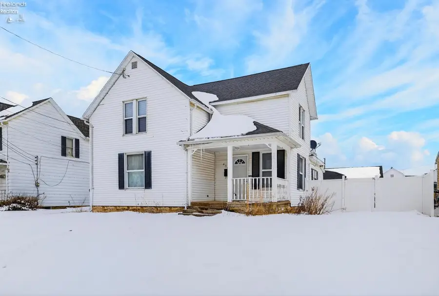 432 High Street, Bellevue, OH 44811 - #3