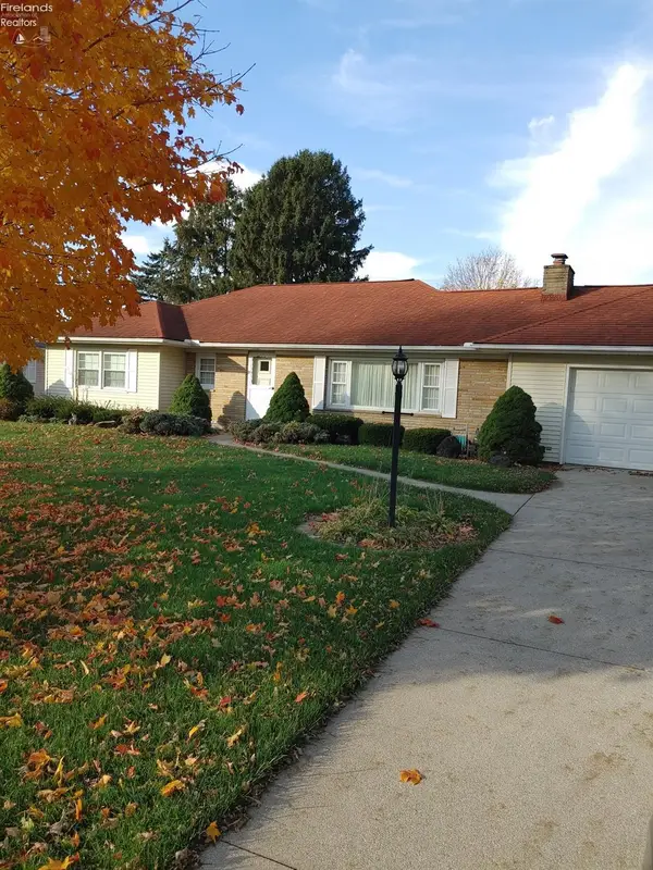 1902 Tiffin Road, Fremont, OH 43420
