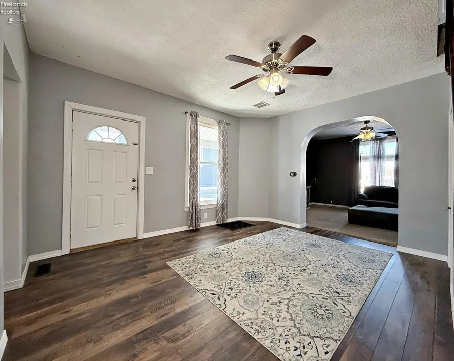 295 Circular St, Tiffin, OH 44883 - Image #3