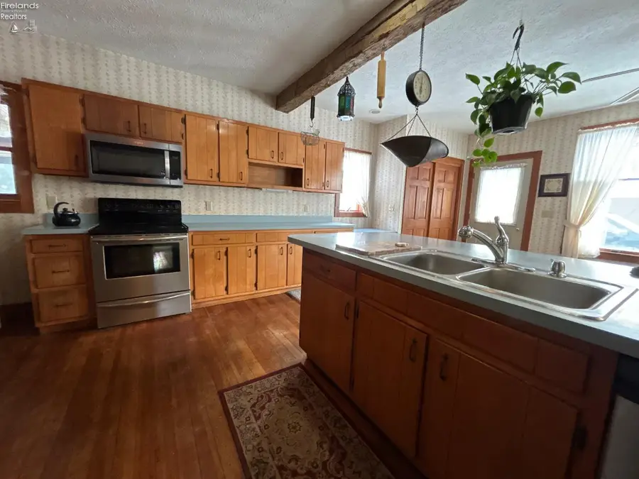 102 S Center, Milan, OH 44846 - #3